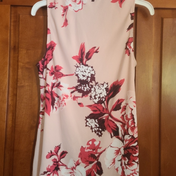 Ann Taylor floral design, brown, white,cream, dark rose colors. Very cute. - Picture 2 of 3